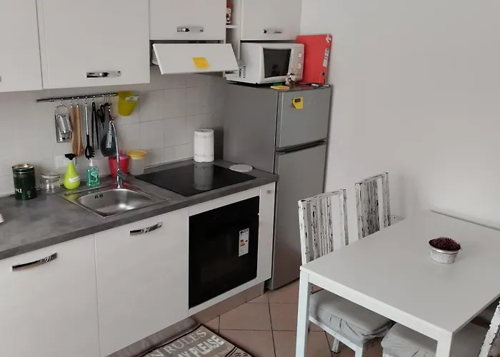 Comodita A Due Passi Dal Centro Di Apartment Verbania